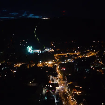 Dom Wolnostojący W Centrum Przy Krupówkach Z Dużym Tarasem, Ogrodem I Kominkiem! * Zakopane