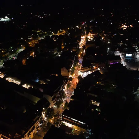 Dom Wolnostojący W Centrum Przy Krupówkach Z Dużym Tarasem, Ogrodem I Kominkiem! Willa Zakopane