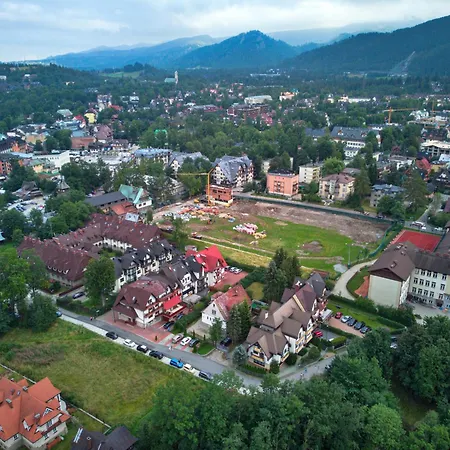 Dom Wolnostojący W Centrum Przy Krupówkach Z Dużym Tarasem, Ogrodem I Kominkiem! * Zakopane